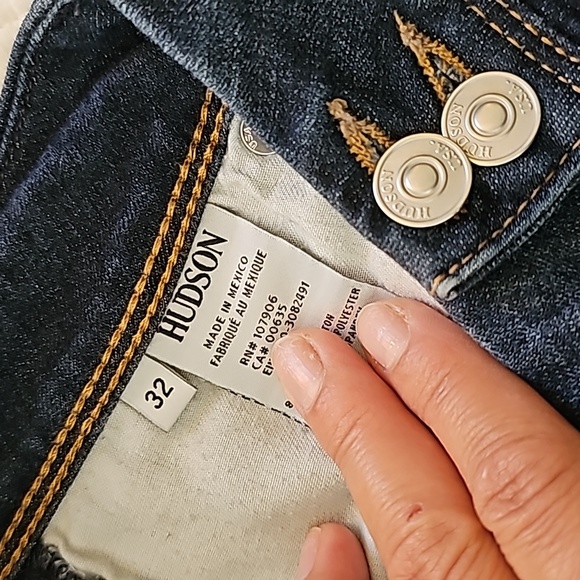 $ 38 HUDSON dark blue jeans size 32 - Picture 4 of 4
